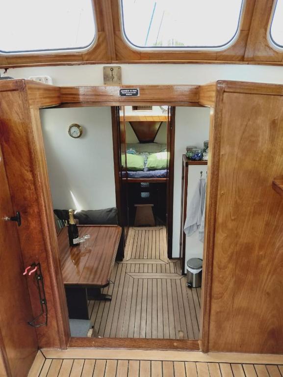 Privé B&B Motorsailer Rataplan room 3