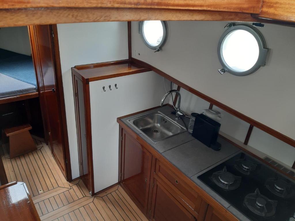 Privé B&B Motorsailer Rataplan room 6